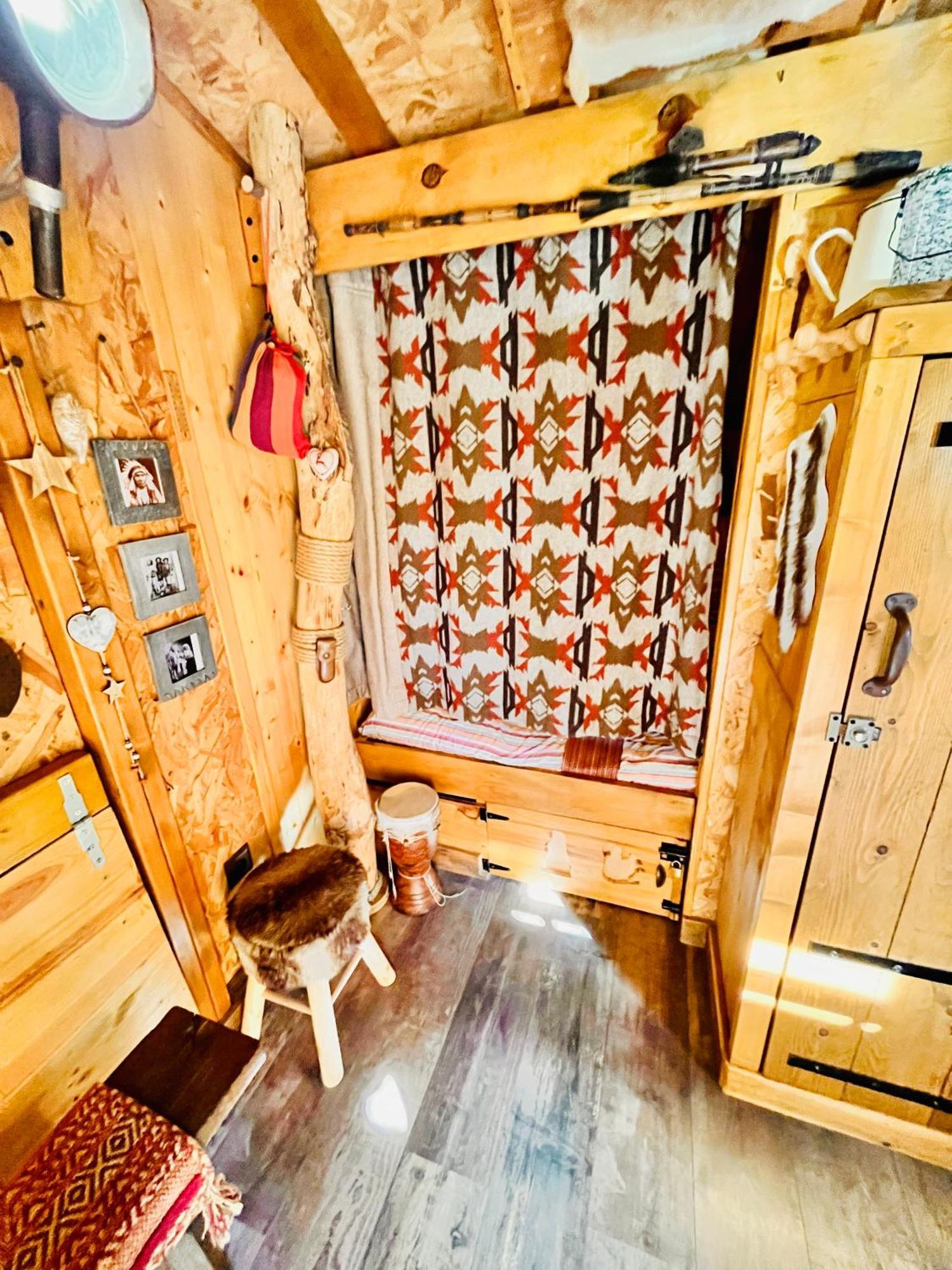 La Cabane Perchee Du Trappeur Ecrainville Екстер'єр фото